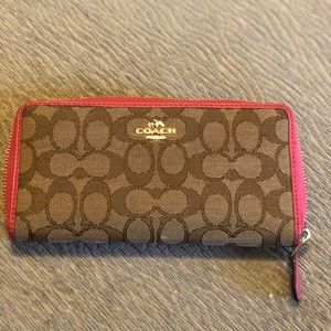 Coach wallet